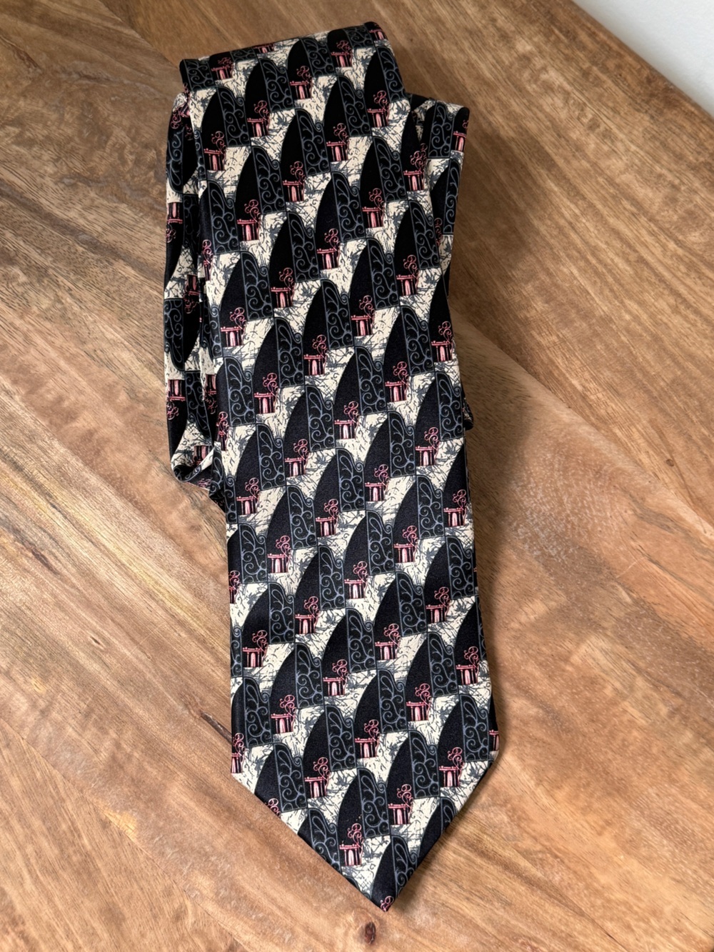 LANVIN Paris 100% Silk Tie Made in France Abstract Geometric Pattern Black Pink